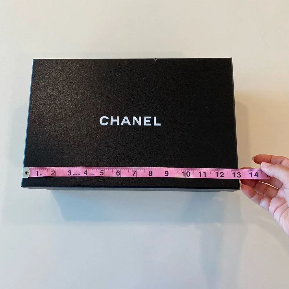Chanel Box - Picture 6 of 7